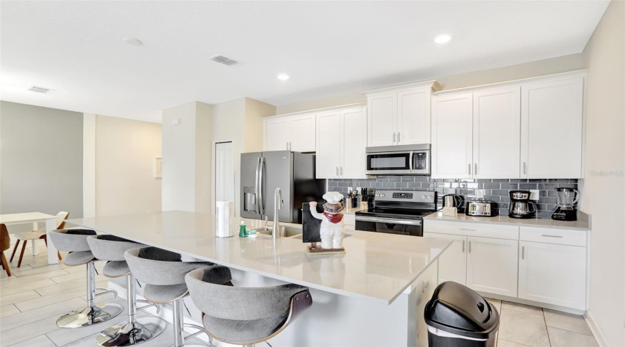 DAVENPORT, Florida 33896, 4 Bedrooms Bedrooms, ,3 BathroomsBathrooms,Residential,For Sale,STINGER,0,MFRO6296192