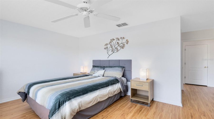 DAVENPORT, Florida 33897, 5 Bedrooms Bedrooms, ,4 BathroomsBathrooms,Residential,For Sale,BIRKDALE,0,MFRO6371520