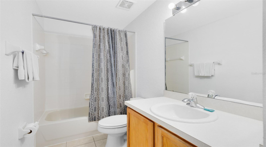 DAVENPORT, Florida 33897, 5 Bedrooms Bedrooms, ,4 BathroomsBathrooms,Residential,For Sale,BIRKDALE,0,MFRO6371520