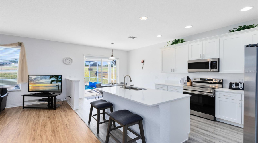 DAVENPORT, Florida 33897, 5 Bedrooms Bedrooms, ,4 BathroomsBathrooms,Residential,For Sale,BIRKDALE,0,MFRO6371520