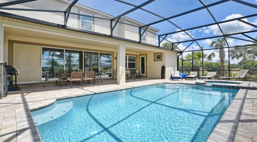 KISSIMMEE, Florida 34747, 9 Bedrooms Bedrooms, ,6 BathroomsBathrooms,Residential,For Sale,SUNSHINE RIDGE,0,MFRO6371288