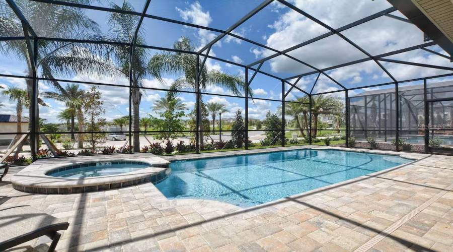 KISSIMMEE, Florida 34747, 9 Bedrooms Bedrooms, ,6 BathroomsBathrooms,Residential,For Sale,SUNSHINE RIDGE,0,MFRO6371288