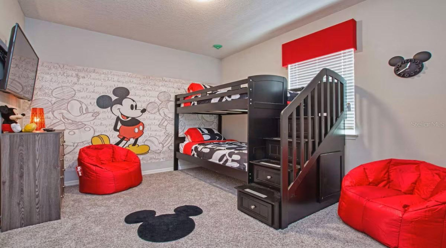 KISSIMMEE, Florida 34747, 9 Bedrooms Bedrooms, ,6 BathroomsBathrooms,Residential,For Sale,SUNSHINE RIDGE,0,MFRO6371288