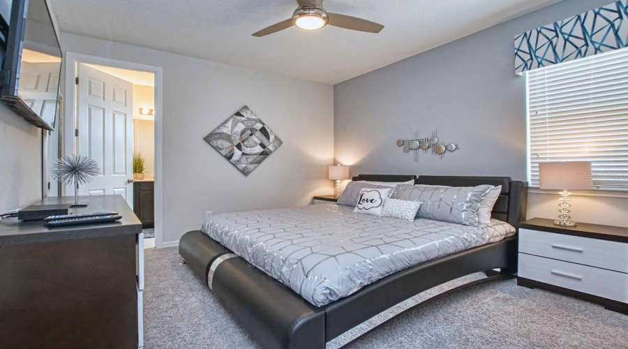 KISSIMMEE, Florida 34747, 9 Bedrooms Bedrooms, ,6 BathroomsBathrooms,Residential,For Sale,SUNSHINE RIDGE,0,MFRO6371288