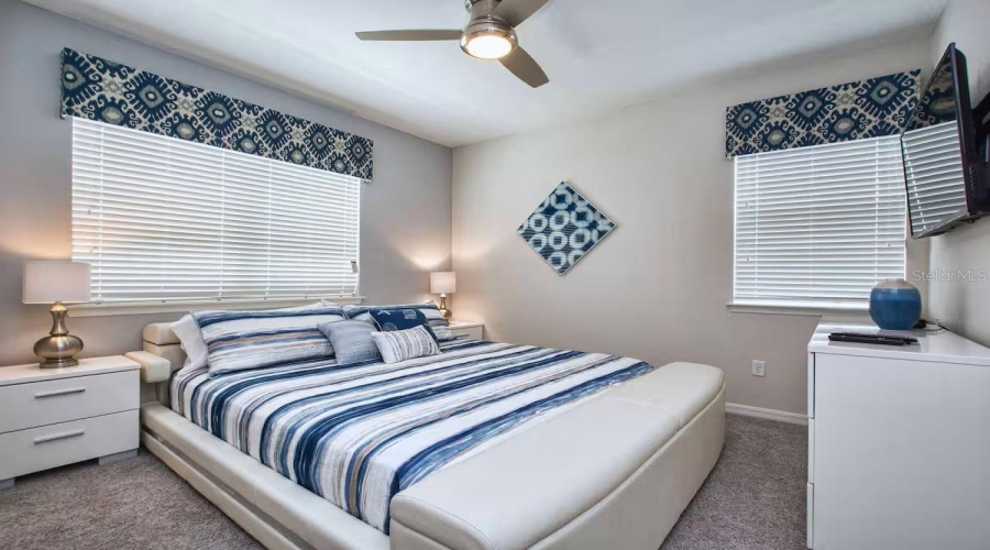 KISSIMMEE, Florida 34747, 9 Bedrooms Bedrooms, ,6 BathroomsBathrooms,Residential,For Sale,SUNSHINE RIDGE,0,MFRO6371288