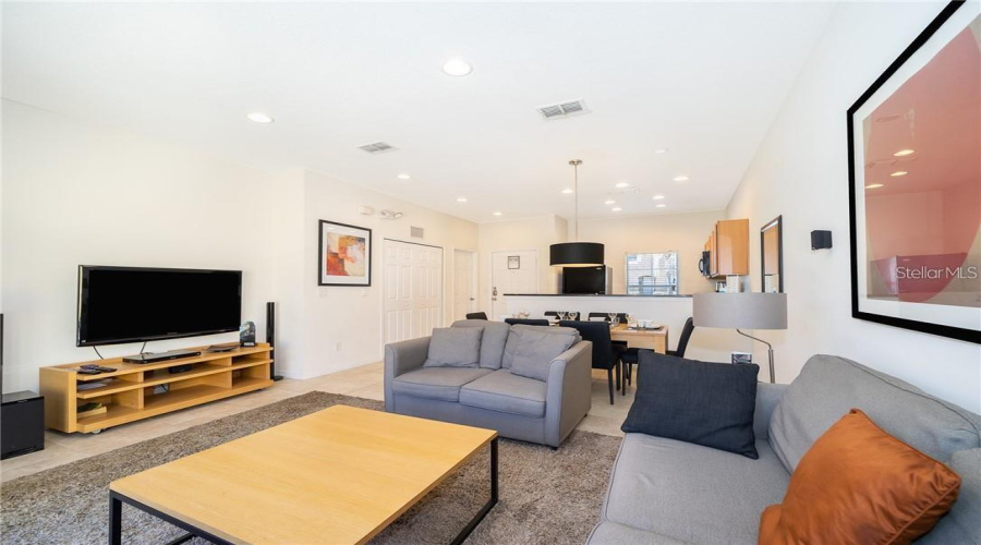 KISSIMMEE, Florida 34747, 2 Bedrooms Bedrooms, ,2 BathroomsBathrooms,Residential,For Sale,WHITE ORCHID,0,MFRS5141226