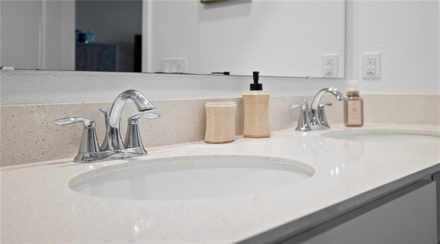 KISSIMMEE, Florida 34746, 3 Bedrooms Bedrooms, ,2 BathroomsBathrooms,Residential,For Sale,BIRNHAM WOOD,0,MFRS5141278