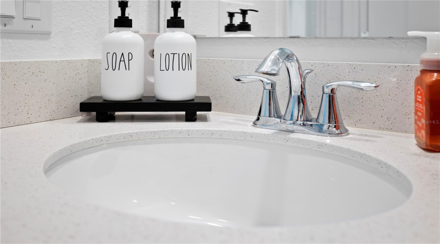 KISSIMMEE, Florida 34746, 3 Bedrooms Bedrooms, ,2 BathroomsBathrooms,Residential,For Sale,BIRNHAM WOOD,0,MFRS5141278