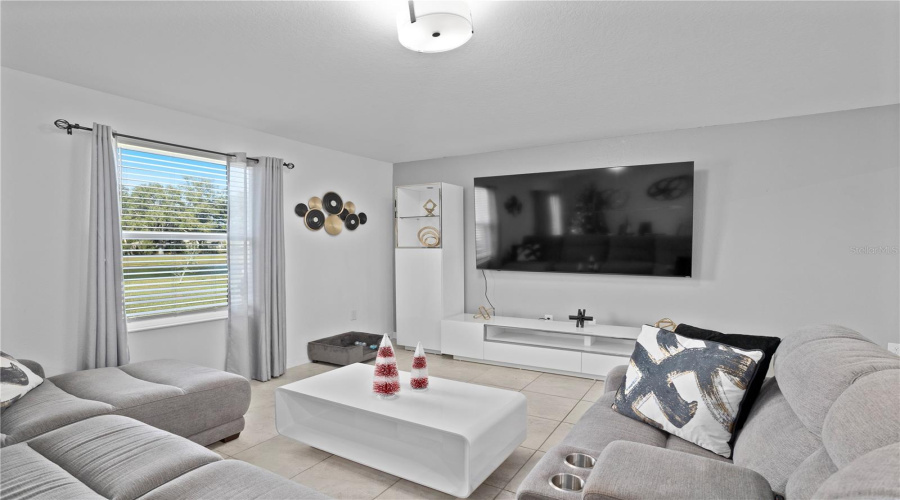 KISSIMMEE, Florida 34746, 3 Bedrooms Bedrooms, ,2 BathroomsBathrooms,Residential,For Sale,BIRNHAM WOOD,0,MFRS5141278