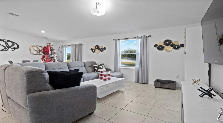 KISSIMMEE, Florida 34746, 3 Bedrooms Bedrooms, ,2 BathroomsBathrooms,Residential,For Sale,BIRNHAM WOOD,0,MFRS5141278