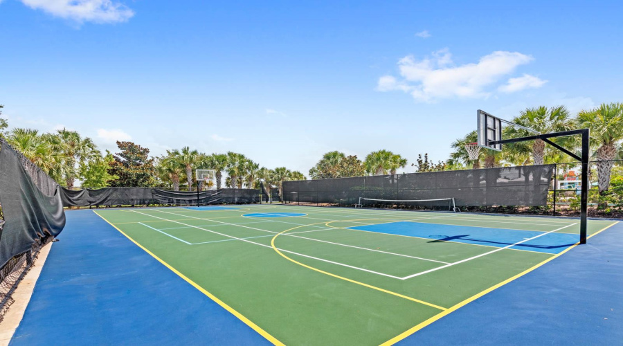 KISSIMMEE, Florida 34747, 5 Bedrooms Bedrooms, ,4 BathroomsBathrooms,Residential,For Sale,MAJORCA DRIVE,0,MFRO6223590