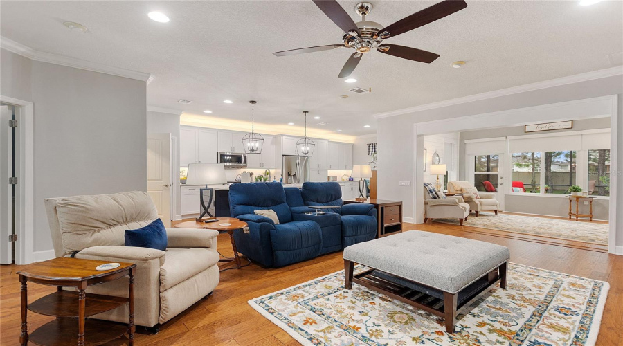 DAVENPORT, Florida 33837, 3 Bedrooms Bedrooms, ,2 BathroomsBathrooms,Residential,For Sale,PALENCIA,0,MFRS5136451