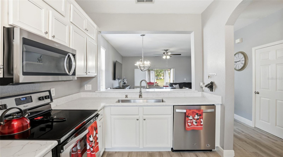 DAVENPORT, Florida 33897, 4 Bedrooms Bedrooms, ,3 BathroomsBathrooms,Residential,For Sale,CALABRIA,0,MFRO6370789