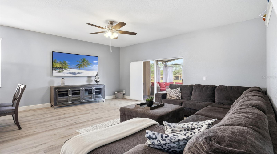 DAVENPORT, Florida 33897, 4 Bedrooms Bedrooms, ,3 BathroomsBathrooms,Residential,For Sale,CALABRIA,0,MFRO6370789