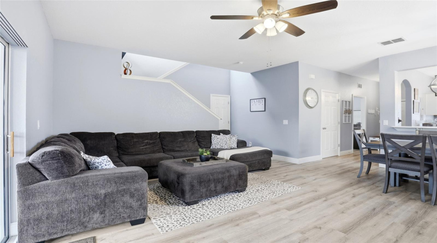 DAVENPORT, Florida 33897, 4 Bedrooms Bedrooms, ,3 BathroomsBathrooms,Residential,For Sale,CALABRIA,0,MFRO6370789