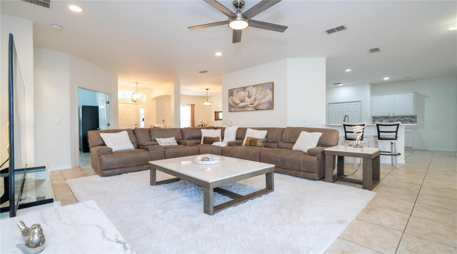 KISSIMMEE, Florida 34746, 5 Bedrooms Bedrooms, ,4 BathroomsBathrooms,Residential,For Sale,EAGLE ISLE,0,MFRO6372078