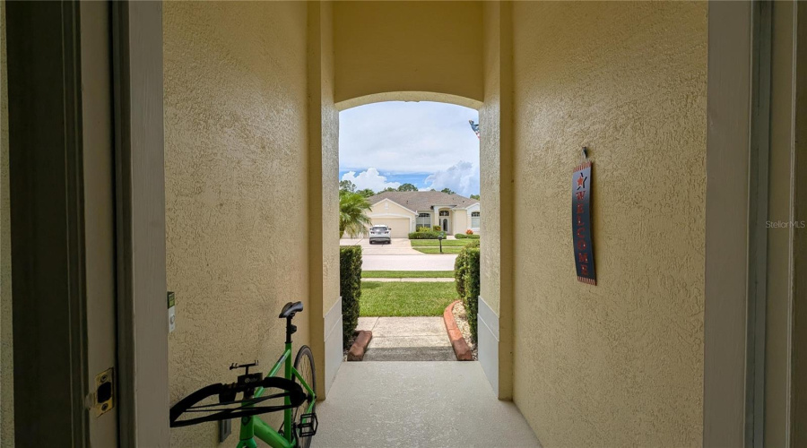 DAVENPORT, Florida 33897, 5 Bedrooms Bedrooms, ,3 BathroomsBathrooms,Residential,For Sale,PRESTWICK,0,MFRO6325213