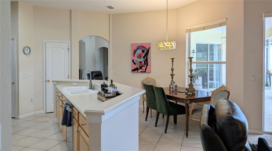 DAVENPORT, Florida 33897, 5 Bedrooms Bedrooms, ,3 BathroomsBathrooms,Residential,For Sale,PRESTWICK,0,MFRO6325213