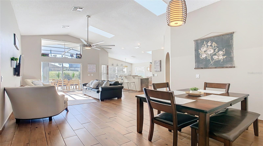 KISSIMMEE, Florida 34747, 4 Bedrooms Bedrooms, ,3 BathroomsBathrooms,Residential,For Sale,POMO,0,MFRO6370460