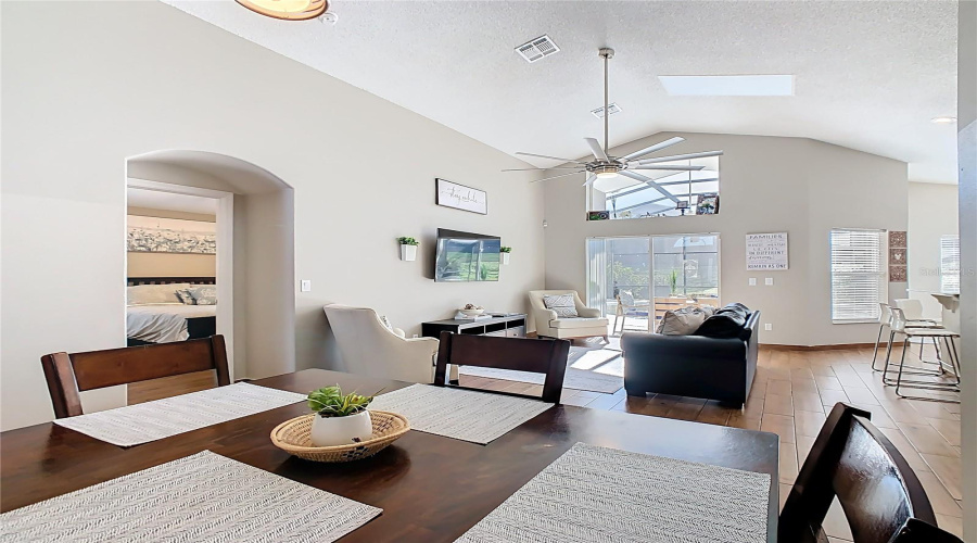 KISSIMMEE, Florida 34747, 4 Bedrooms Bedrooms, ,3 BathroomsBathrooms,Residential,For Sale,POMO,0,MFRO6370460