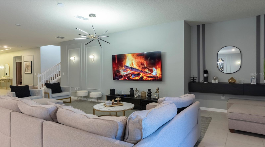 DAVENPORT, Florida 33897, 10 Bedrooms Bedrooms, ,8 BathroomsBathrooms,Residential,For Sale,KAIPO,0,MFRO6372408