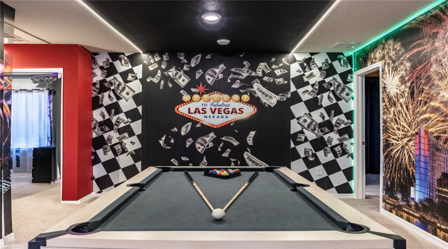 DAVENPORT, Florida 33897, 10 Bedrooms Bedrooms, ,8 BathroomsBathrooms,Residential,For Sale,KAIPO,0,MFRO6372408