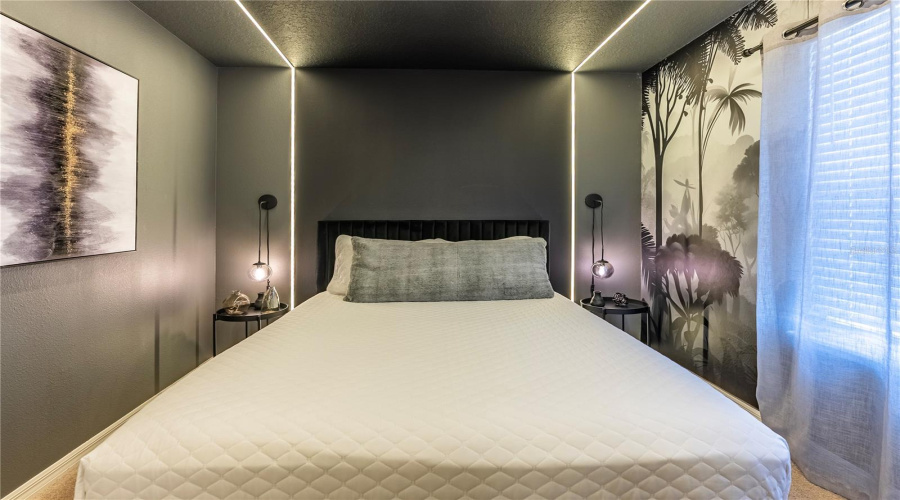 DAVENPORT, Florida 33897, 10 Bedrooms Bedrooms, ,8 BathroomsBathrooms,Residential,For Sale,KAIPO,0,MFRO6372408