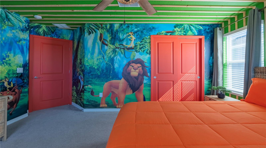 DAVENPORT, Florida 33897, 10 Bedrooms Bedrooms, ,8 BathroomsBathrooms,Residential,For Sale,KAIPO,0,MFRO6372408