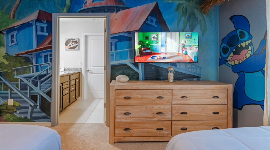 DAVENPORT, Florida 33897, 10 Bedrooms Bedrooms, ,8 BathroomsBathrooms,Residential,For Sale,KAIPO,0,MFRO6372408