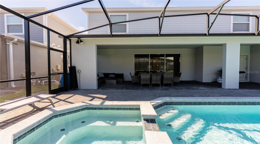 DAVENPORT, Florida 33897, 10 Bedrooms Bedrooms, ,8 BathroomsBathrooms,Residential,For Sale,KAIPO,0,MFRO6372408