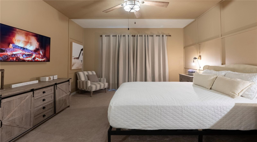 DAVENPORT, Florida 33897, 10 Bedrooms Bedrooms, ,8 BathroomsBathrooms,Residential,For Sale,KAIPO,0,MFRO6372408