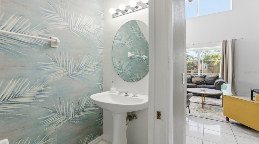 KISSIMMEE, Florida 34747, 8 Bedrooms Bedrooms, ,4 BathroomsBathrooms,Residential,For Sale,OASIS KEY,0,MFRO6371707