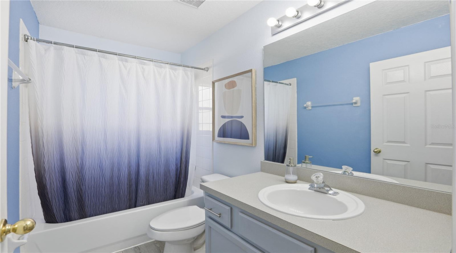 KISSIMMEE, Florida 34747, 8 Bedrooms Bedrooms, ,4 BathroomsBathrooms,Residential,For Sale,OASIS KEY,0,MFRO6371707