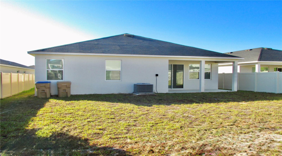 DAVENPORT, Florida 33896, 4 Bedrooms Bedrooms, ,3 BathroomsBathrooms,Residential,For Sale,HOOTON,0,MFRO6372292