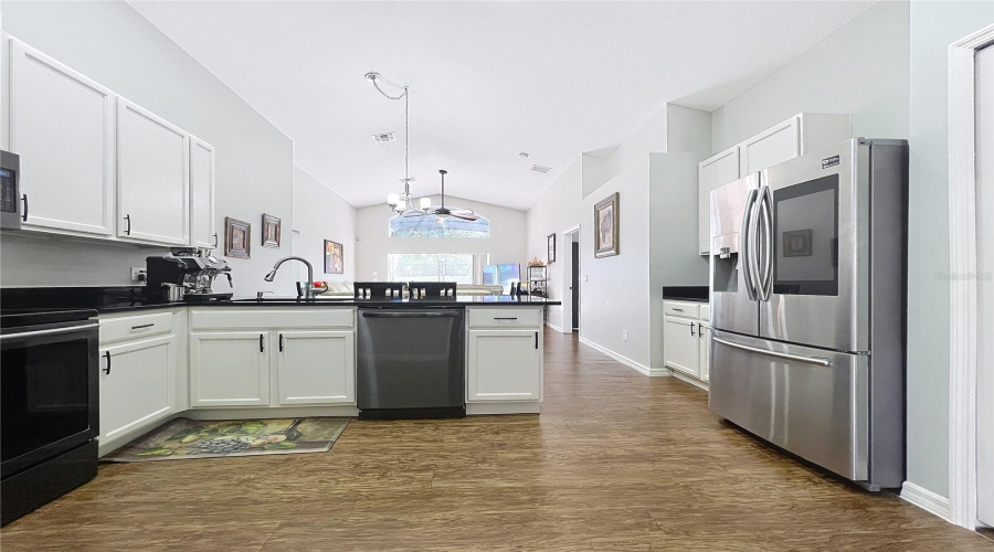 DAVENPORT, Florida 33897, 4 Bedrooms Bedrooms, ,3 BathroomsBathrooms,Residential,For Sale,SOLANA,0,MFRS5141214