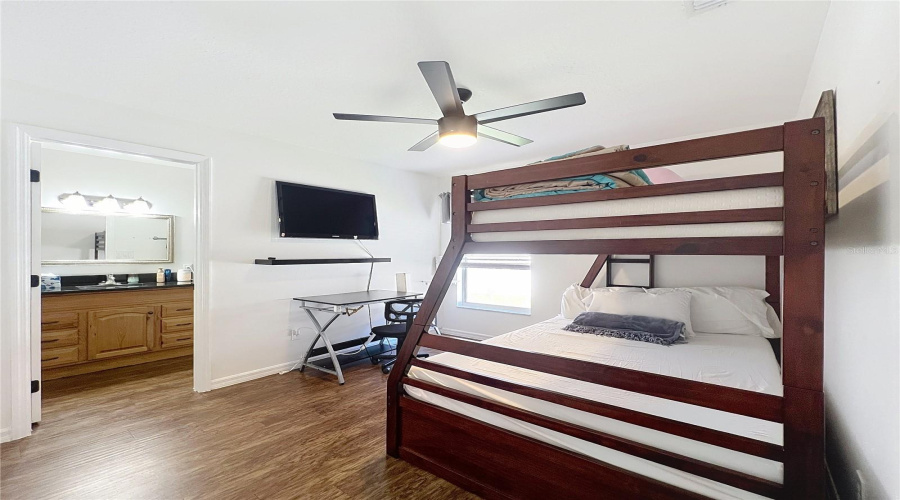 DAVENPORT, Florida 33897, 4 Bedrooms Bedrooms, ,3 BathroomsBathrooms,Residential,For Sale,SOLANA,0,MFRS5141214