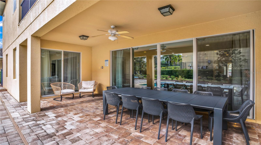 New Professional Grade Outdoor Table and Chairs