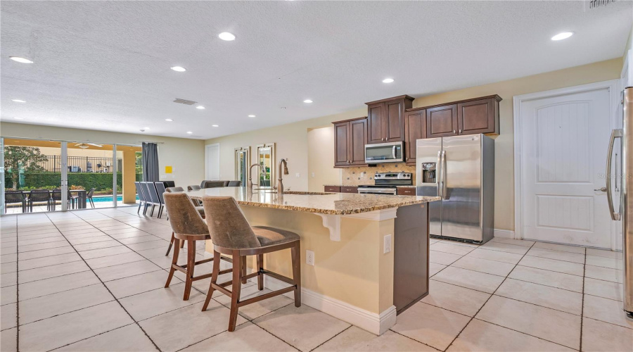 Enough Room for Seven to Enjoy!