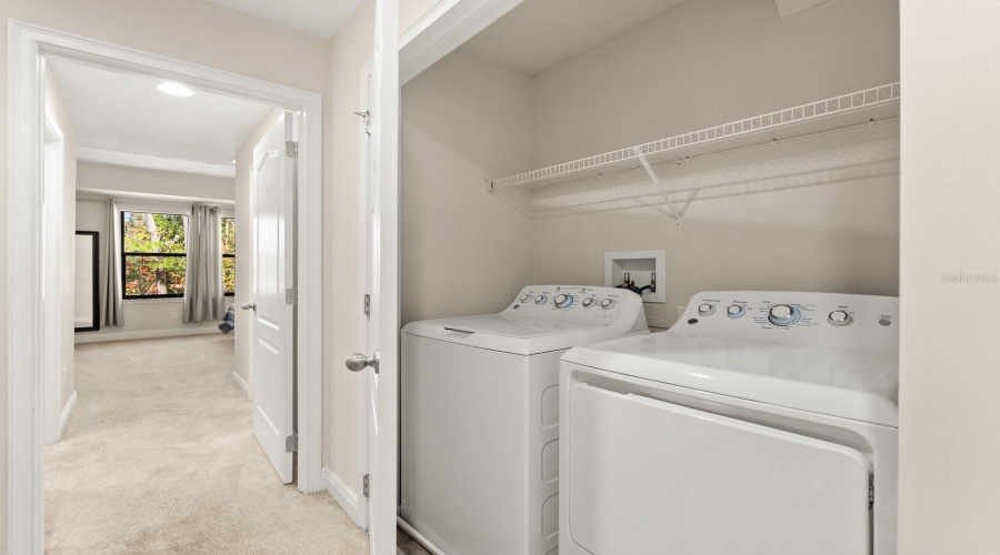 Common laundry area- 2nd Level