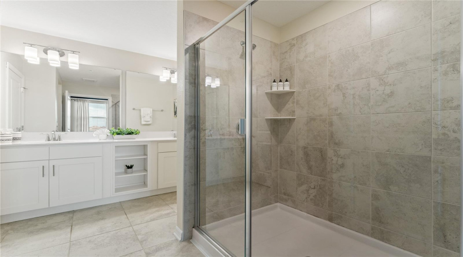 KISSIMMEE, Florida 34746, 3 Bedrooms Bedrooms, ,2 BathroomsBathrooms,Residential,For Sale,PARADOX,0,MFRO6347764