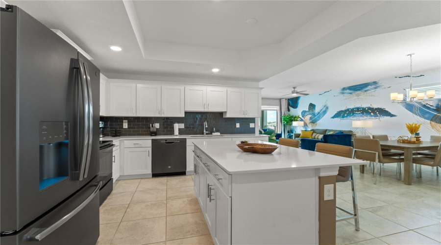 KISSIMMEE, Florida 34746, 3 Bedrooms Bedrooms, ,2 BathroomsBathrooms,Residential,For Sale,PARADOX,0,MFRO6347764