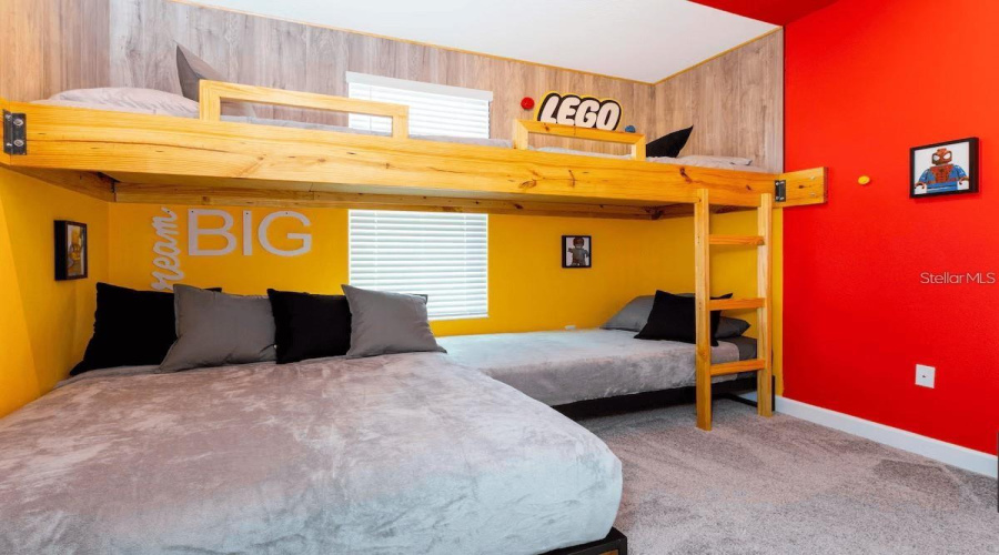 DAVENPORT, Florida 33896, 6 Bedrooms Bedrooms, ,5 BathroomsBathrooms,Residential,For Sale,LEADER,0,MFRO6356055