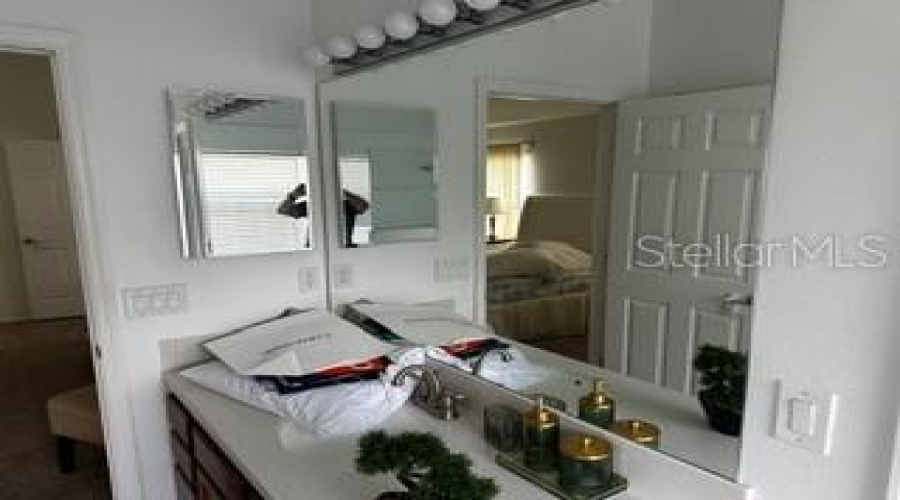 KISSIMMEE, Florida 34747, 4 Bedrooms Bedrooms, ,3 BathroomsBathrooms,Residential,For Sale,POMO,0,MFRO6327699