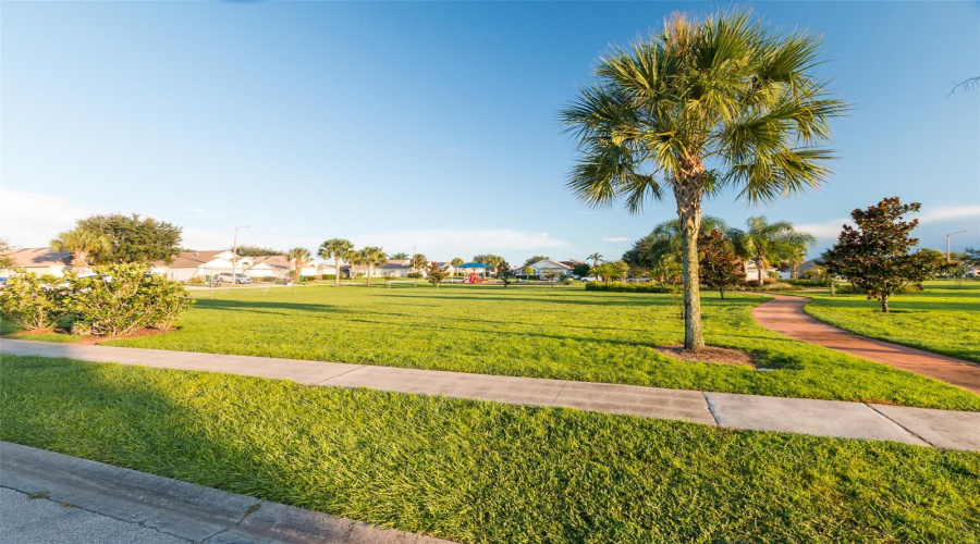 KISSIMMEE, Florida 34747, 4 Bedrooms Bedrooms, ,3 BathroomsBathrooms,Residential,For Sale,POMO,0,MFRO6327699