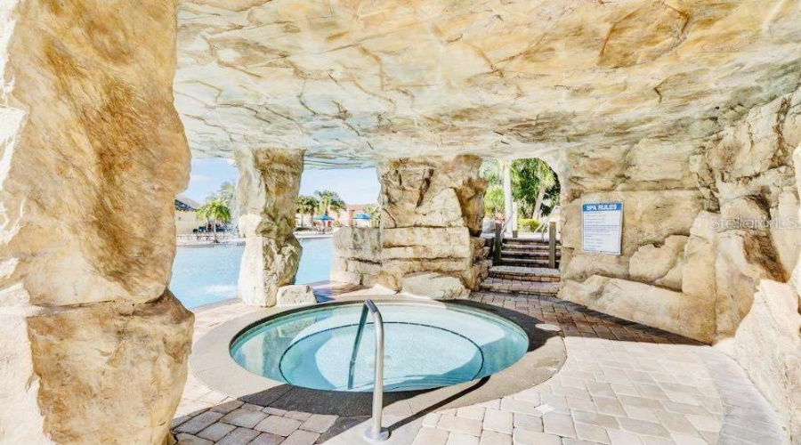 KISSIMMEE, Florida 34747, 4 Bedrooms Bedrooms, ,3 BathroomsBathrooms,Residential,For Sale,CALIFORNIA PALM,0,MFRO6372238