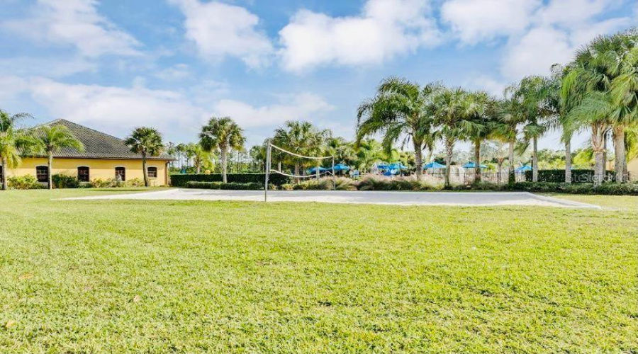 KISSIMMEE, Florida 34747, 4 Bedrooms Bedrooms, ,3 BathroomsBathrooms,Residential,For Sale,CALIFORNIA PALM,0,MFRO6372238