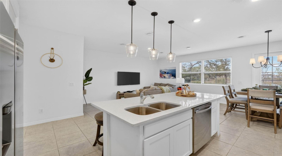 DAVENPORT, Florida 33896, 3 Bedrooms Bedrooms, ,2 BathroomsBathrooms,Residential,For Sale,LONGBOAT,0,MFRS5141028