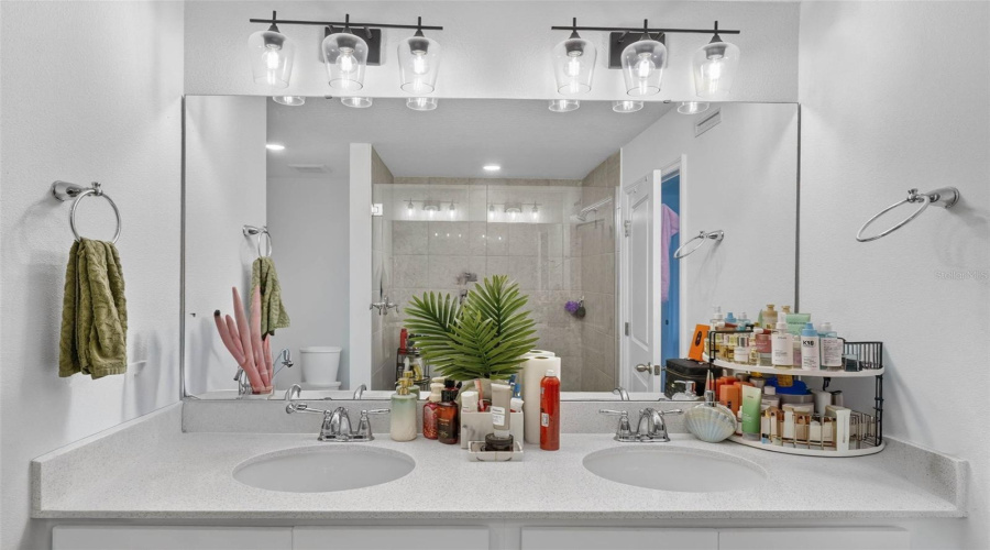 DAVENPORT, Florida 33896, 3 Bedrooms Bedrooms, ,2 BathroomsBathrooms,Residential,For Sale,LONGBOAT,0,MFRS5141028