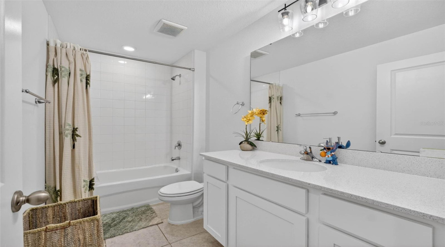 DAVENPORT, Florida 33896, 3 Bedrooms Bedrooms, ,2 BathroomsBathrooms,Residential,For Sale,LONGBOAT,0,MFRS5141028