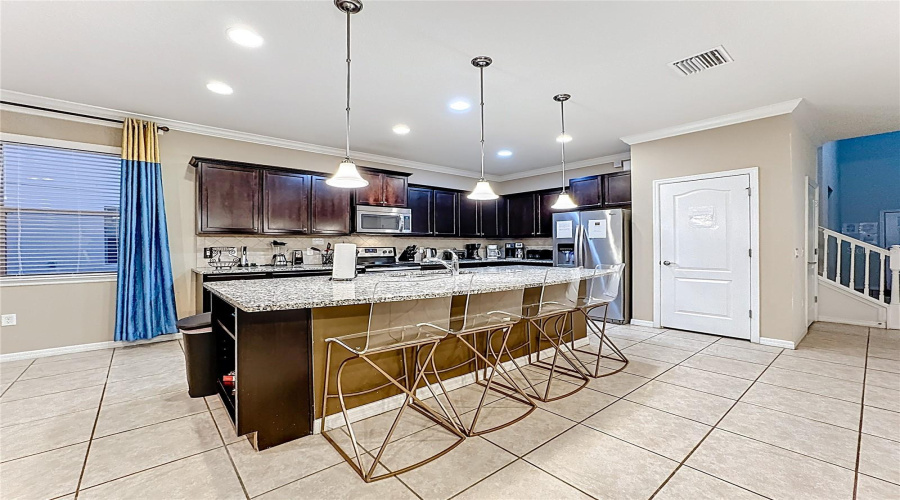 KISSIMMEE, Florida 34747, 8 Bedrooms Bedrooms, ,6 BathroomsBathrooms,Residential,For Sale,GOBI,0,MFRO6372783